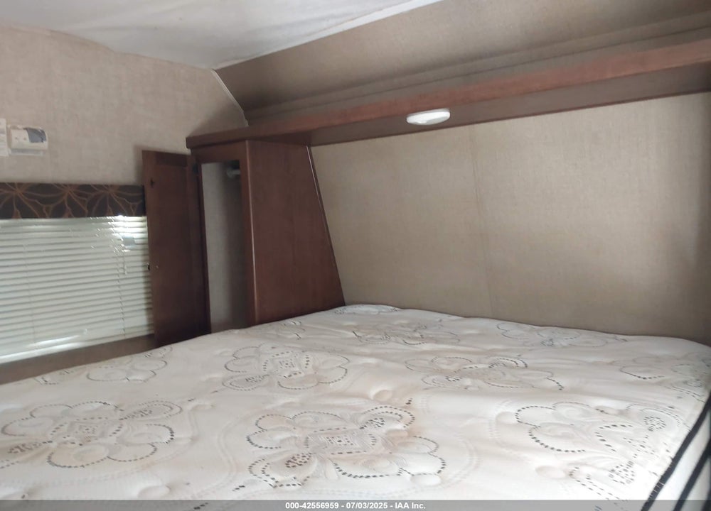 2016 KEYSTONE HIDEOUT 272LHS VIN: 4YDT27224G7205821