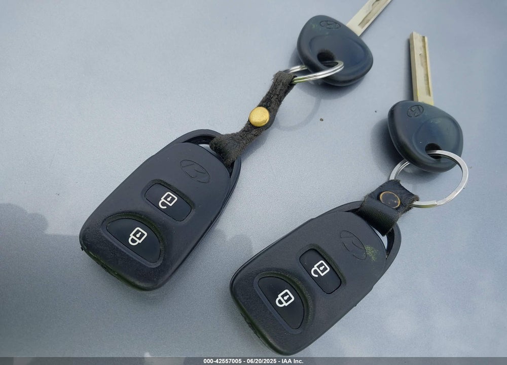 2013 HYUNDAI ACCENT GLS VIN: KMHCT4AE8DU293260
