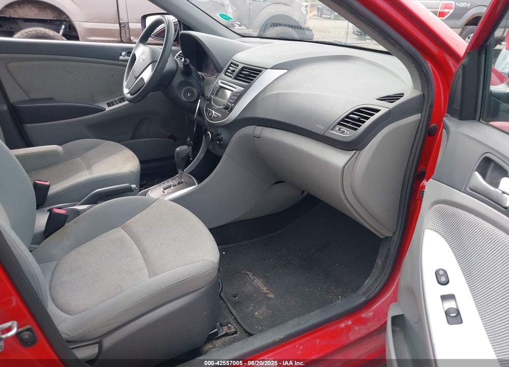 2013 HYUNDAI ACCENT GLS VIN: KMHCT4AE8DU293260