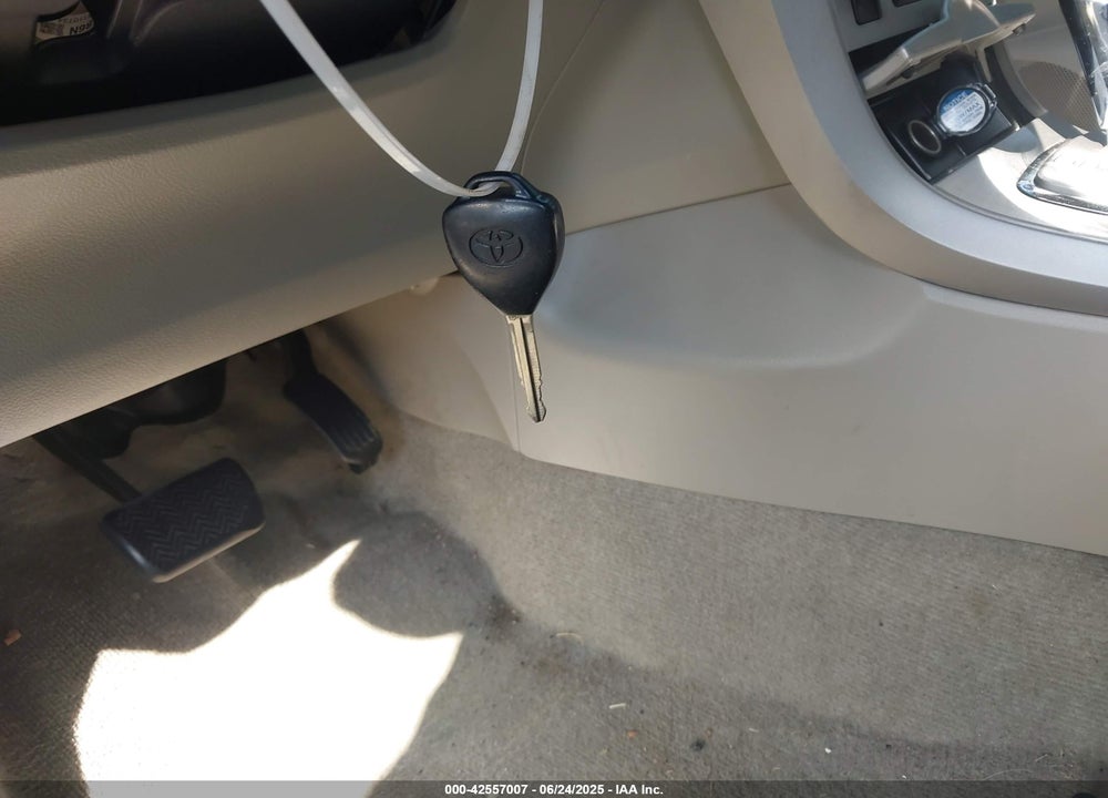 2011 TOYOTA COROLLA LE VIN: JTDBU4EE9B9148123