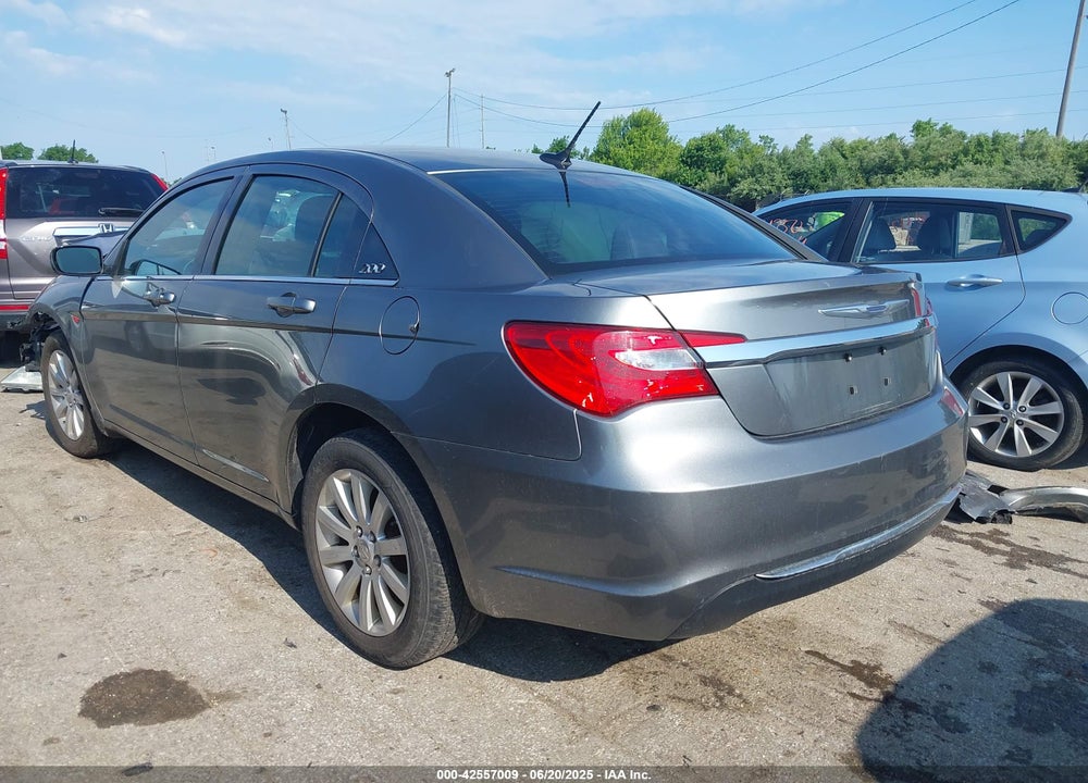 2013 CHRYSLER 200 VIN: 1C3CCBBB3DN649562