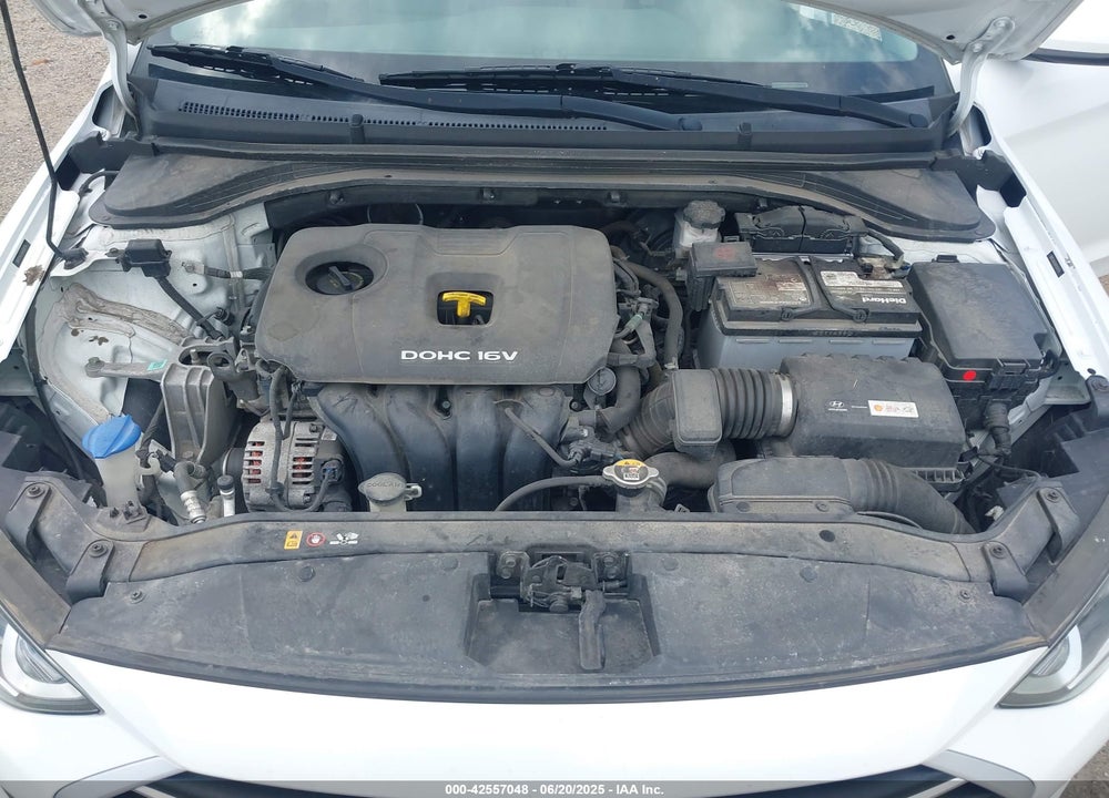 2017 HYUNDAI ELANTRA VIN: 5NPD74LF6HH164114