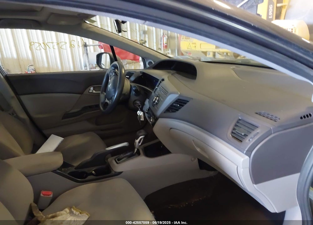 2012 HONDA CIVIC VIN: 2HGFB2F82CH552355