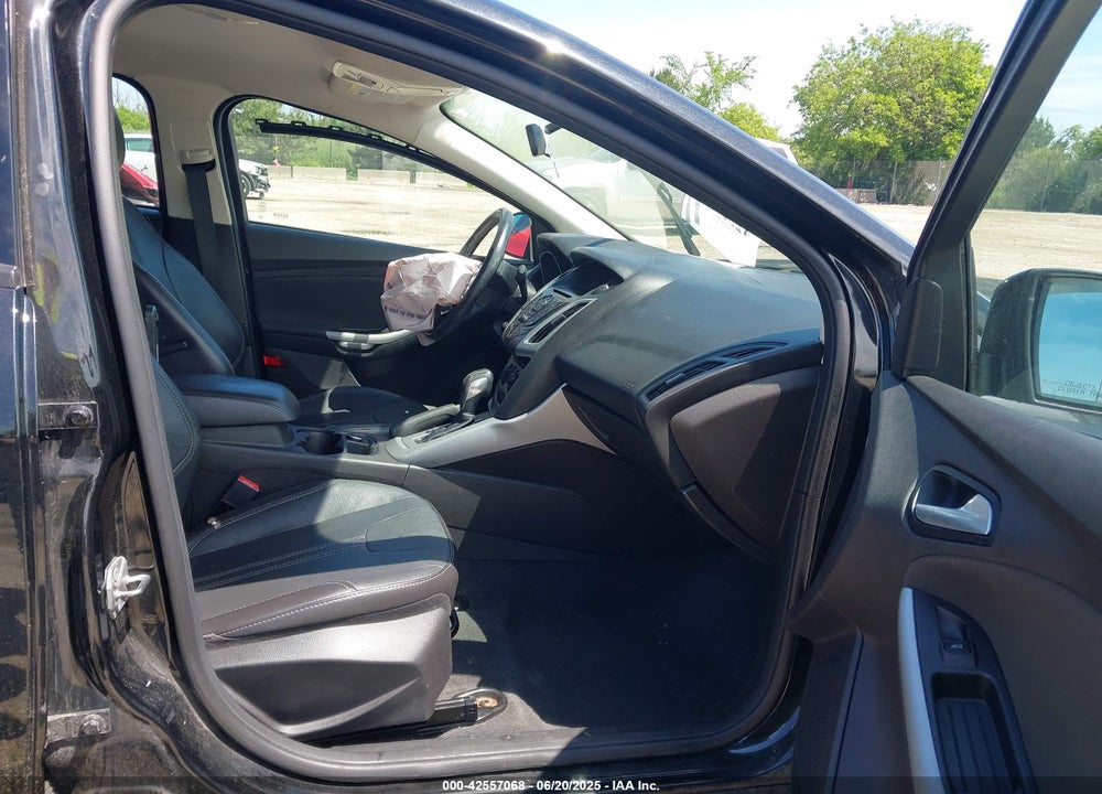 2014 FORD FOCUS VIN: 1FADP3F27EL280177