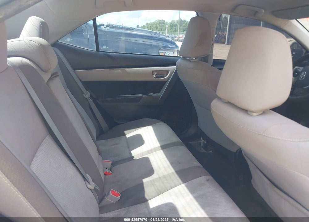 2018 TOYOTA COROLLA VIN: 5YFBURHE0JP746750