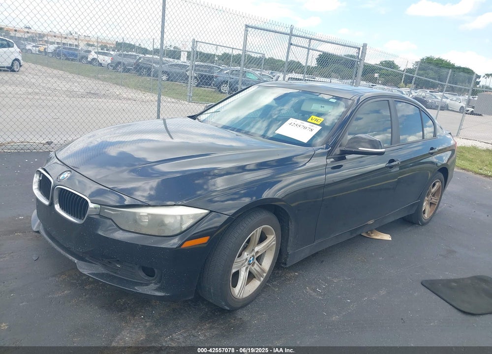 2013 BMW 3 SERIES VIN: WBA3A5C56DF359285