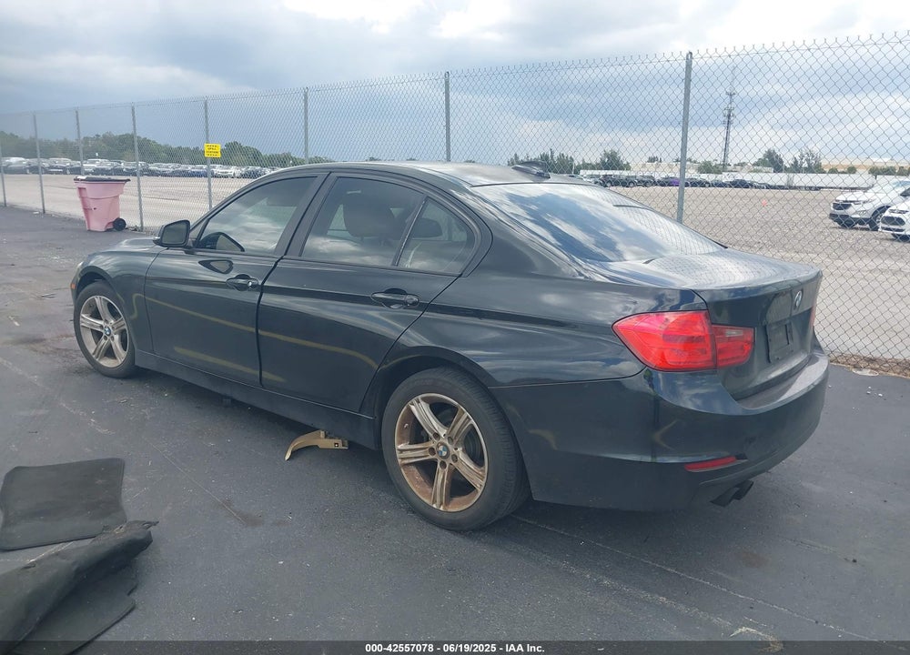 2013 BMW 3 SERIES VIN: WBA3A5C56DF359285