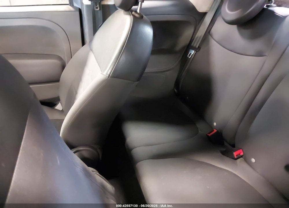 2015 FIAT 500 POP VIN: 3C3CFFARXFT581812