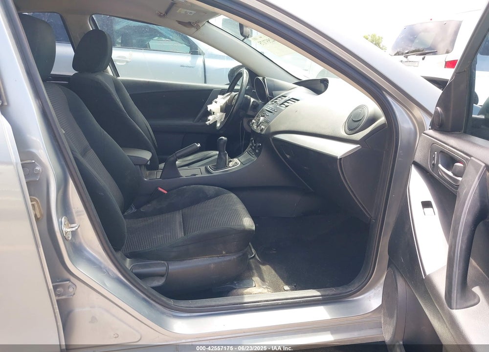 2012 MAZDA MAZDA3 VIN: JM1BL1V8XC1640333