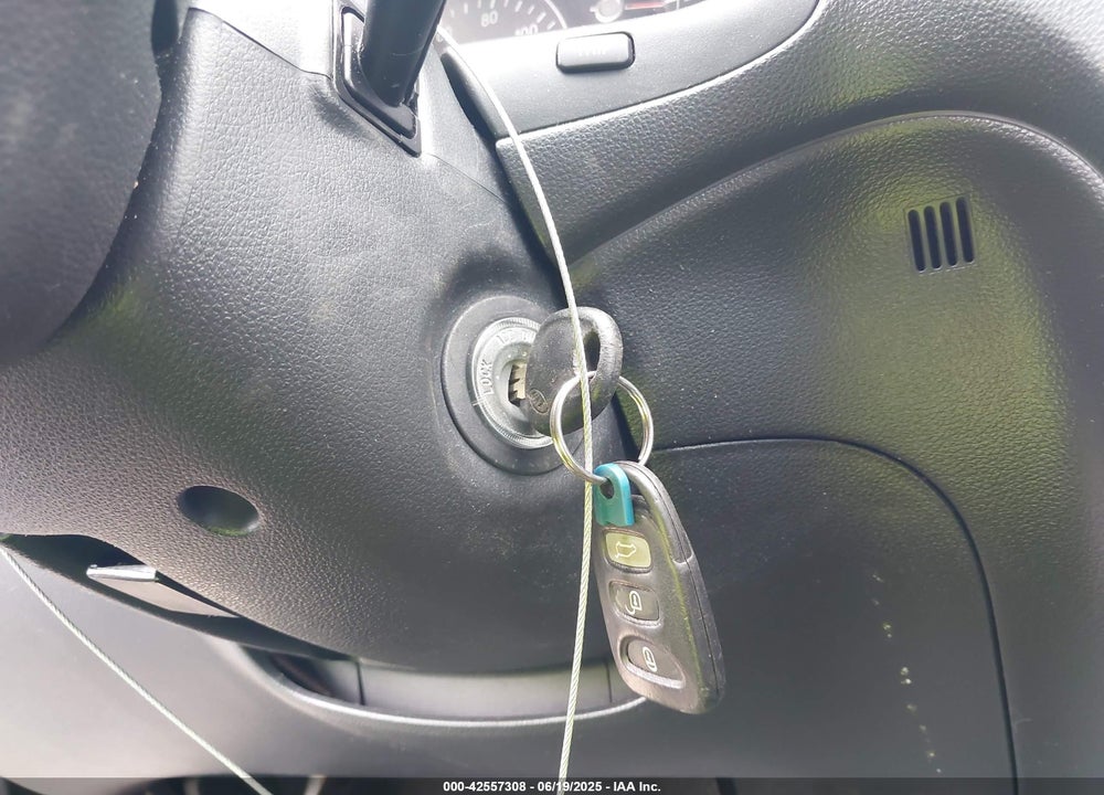 2009 KIA RONDO VIN: KNAFG529697276036