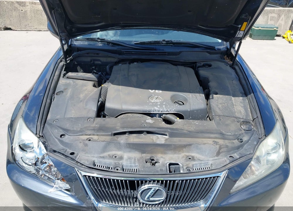 2008 LEXUS IS 250 VIN: JTHBK262985068513