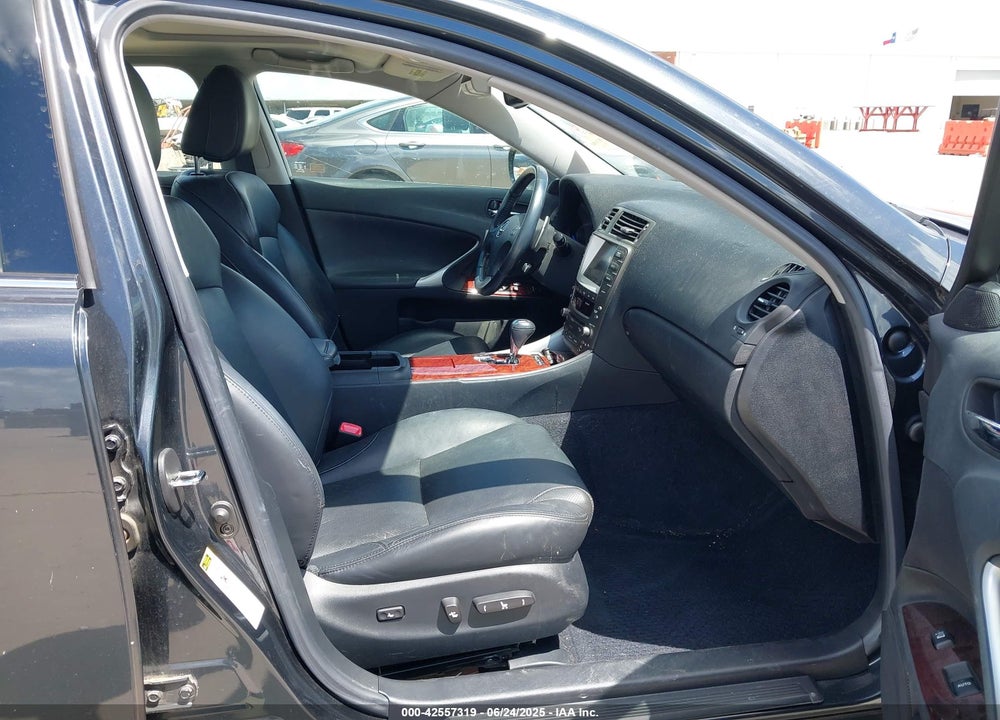 2008 LEXUS IS 250 VIN: JTHBK262985068513