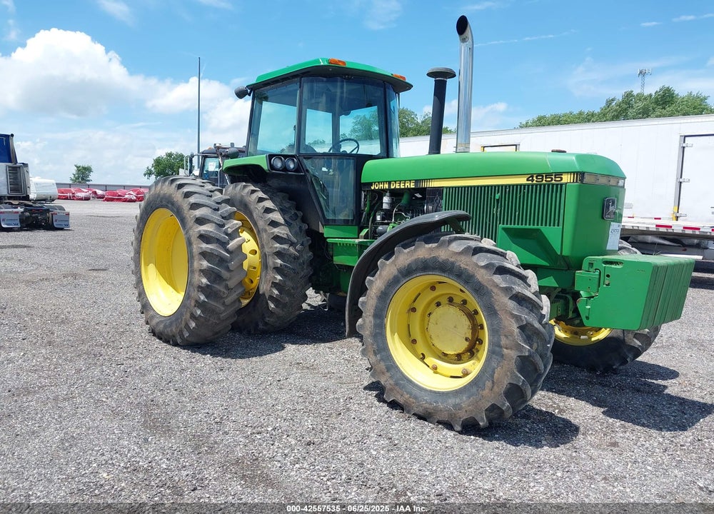 1991 JOHN DEERE 4955 TRACTOR VIN: RW4955P008599