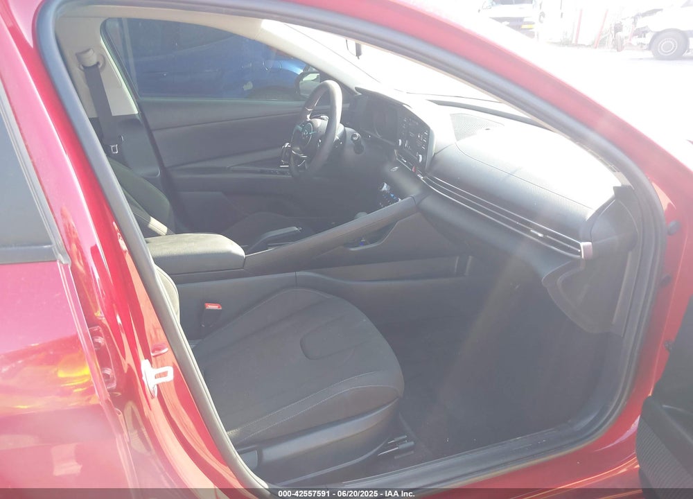 2023 HYUNDAI ELANTRA VIN: KMHLM4AG1PU467138