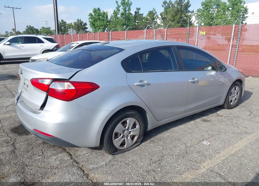 2016 KIA FORTE VIN: KNAFK4A61G5520247