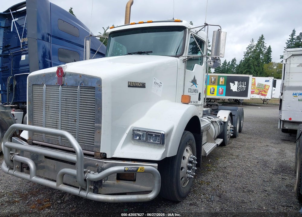 2013 KENWORTH CONSTRUCTION T800 VIN: 1XKDP4EX1DR357199