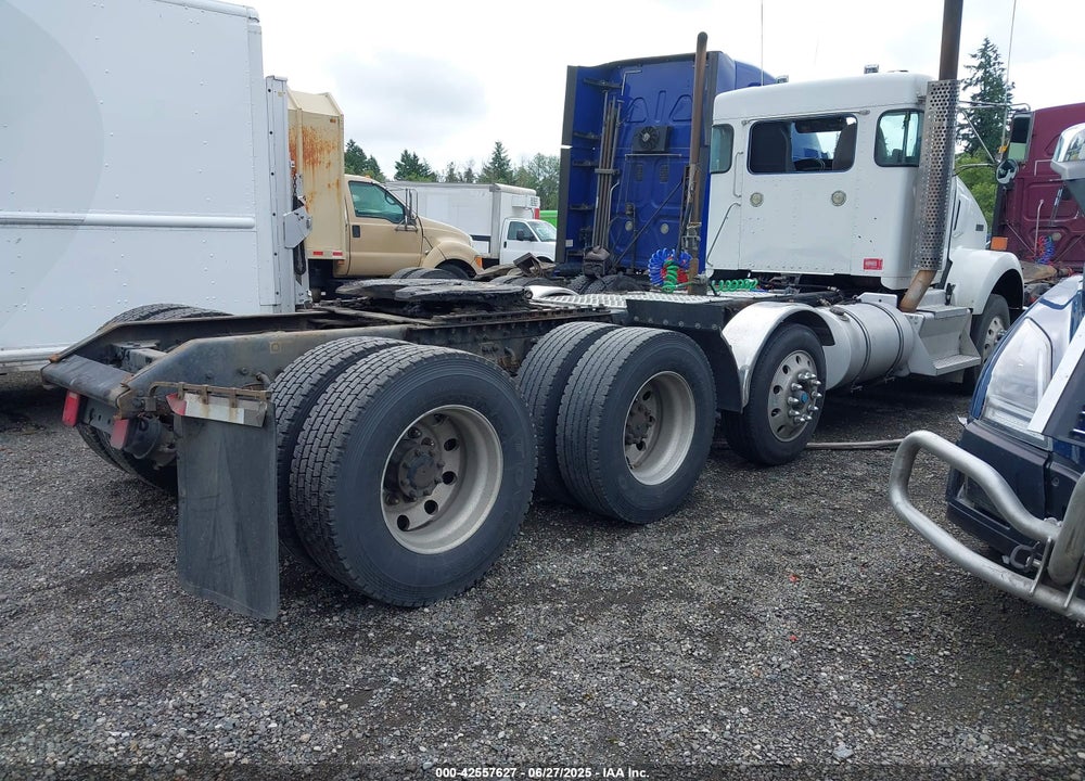 2013 KENWORTH CONSTRUCTION T800 VIN: 1XKDP4EX1DR357199