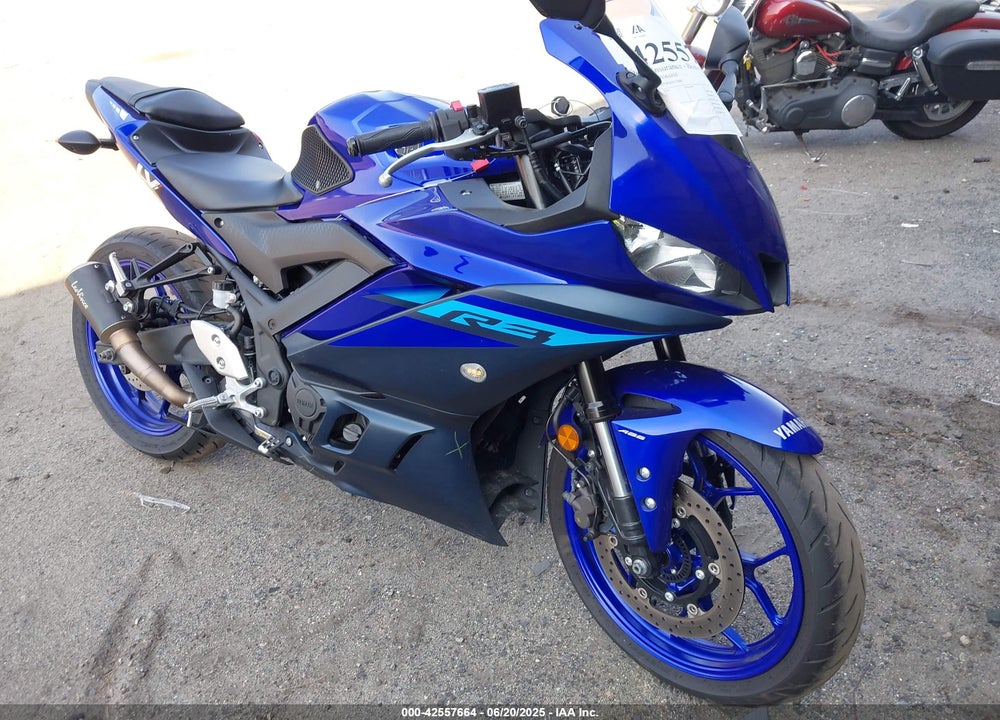 2024 YAMAHA YZFR3 A VIN: MH3RH18Y9RK017060