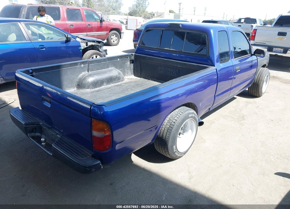 1995 TOYOTA TACOMA XTRACAB VIN: 4TAUN53B8SZ061667