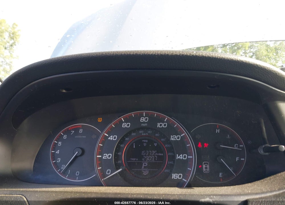 2013 HONDA ACCORD VIN: 1HGCR2F53DA270245