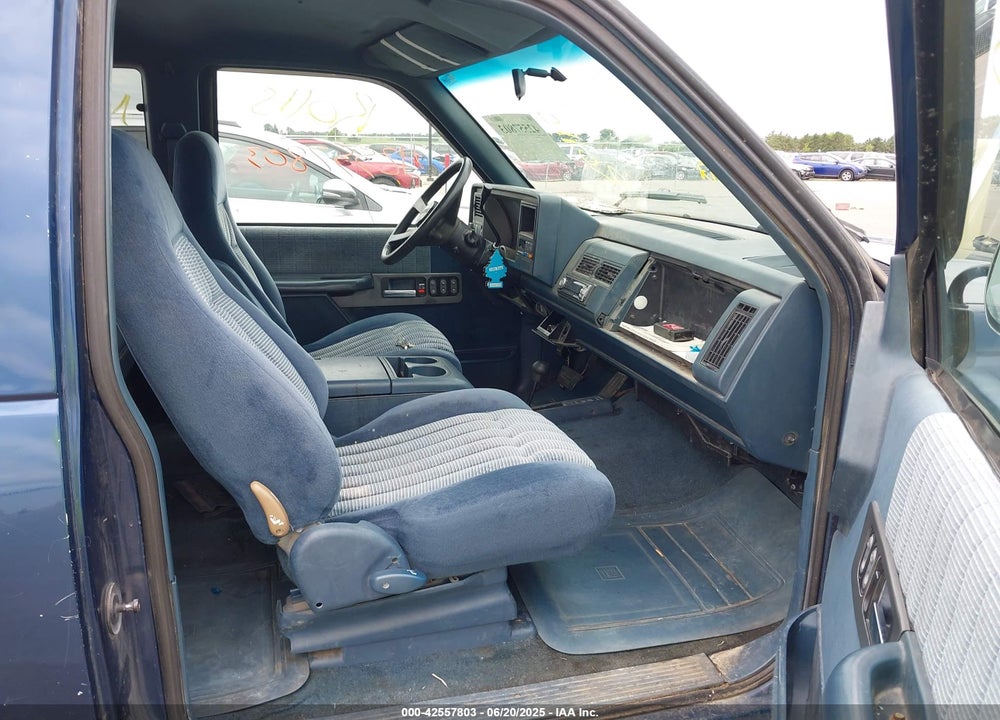 1994 CHEVROLET GMT-400 K1500 VIN: 2GCEK19K2R1288339