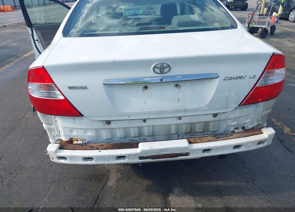 2002 TOYOTA CAMRY LE VIN: 4T1BE32K42U025128