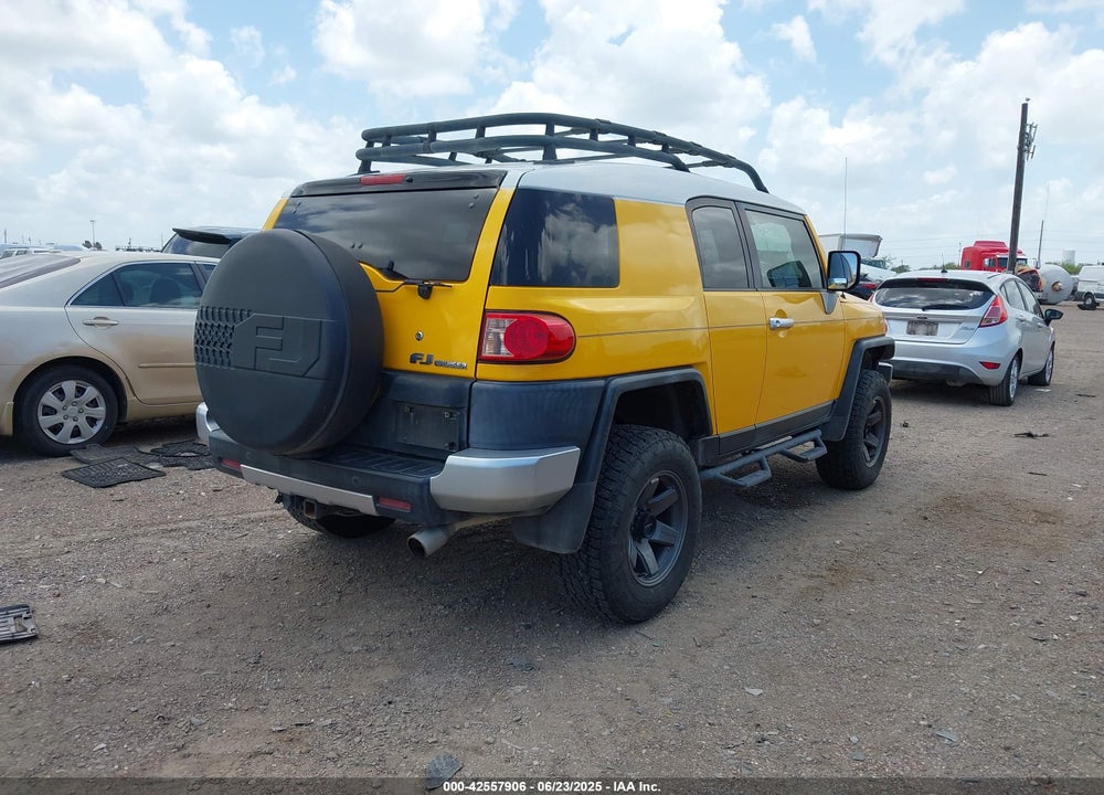 2007 TOYOTA FJ CRUISER VIN: JTEBU11F670087284