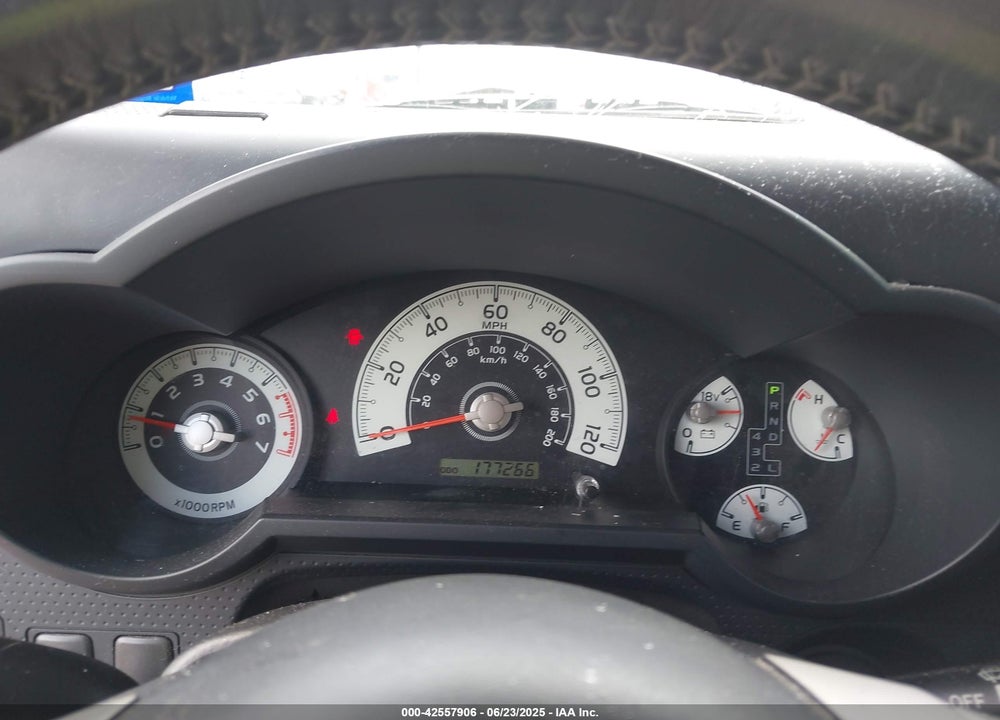 2007 TOYOTA FJ CRUISER VIN: JTEBU11F670087284