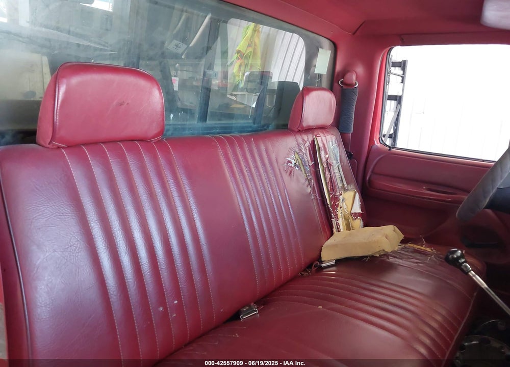 1992 FORD F150 VIN: 2FTDF15Y0NCB08428