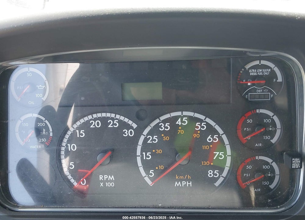 2014 FREIGHTLINER M2 106 MEDIUM DUTY VIN: 1FVACXDT5EHFU2865