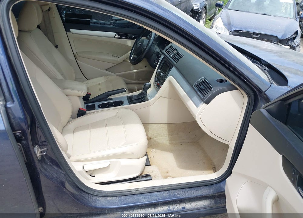 2013 VOLKSWAGEN PASSAT VIN: 1VWBN7A30DC014039
