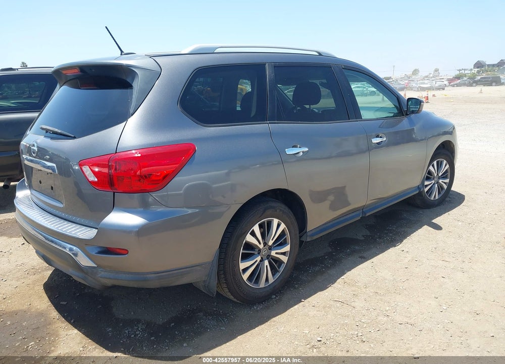 2017 NISSAN PATHFINDER S VIN: 5N1DR2MN5HC626920