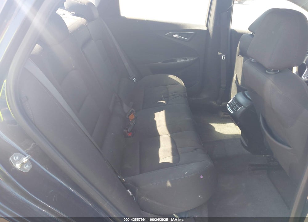 2019 CHEVROLET MALIBU VIN: 1G1ZD5ST8KF200360