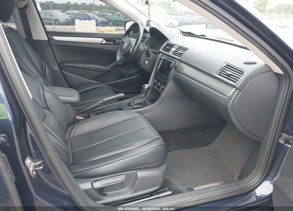 2014 VOLKSWAGEN PASSAT VIN: 1VWAT7A35EC044446