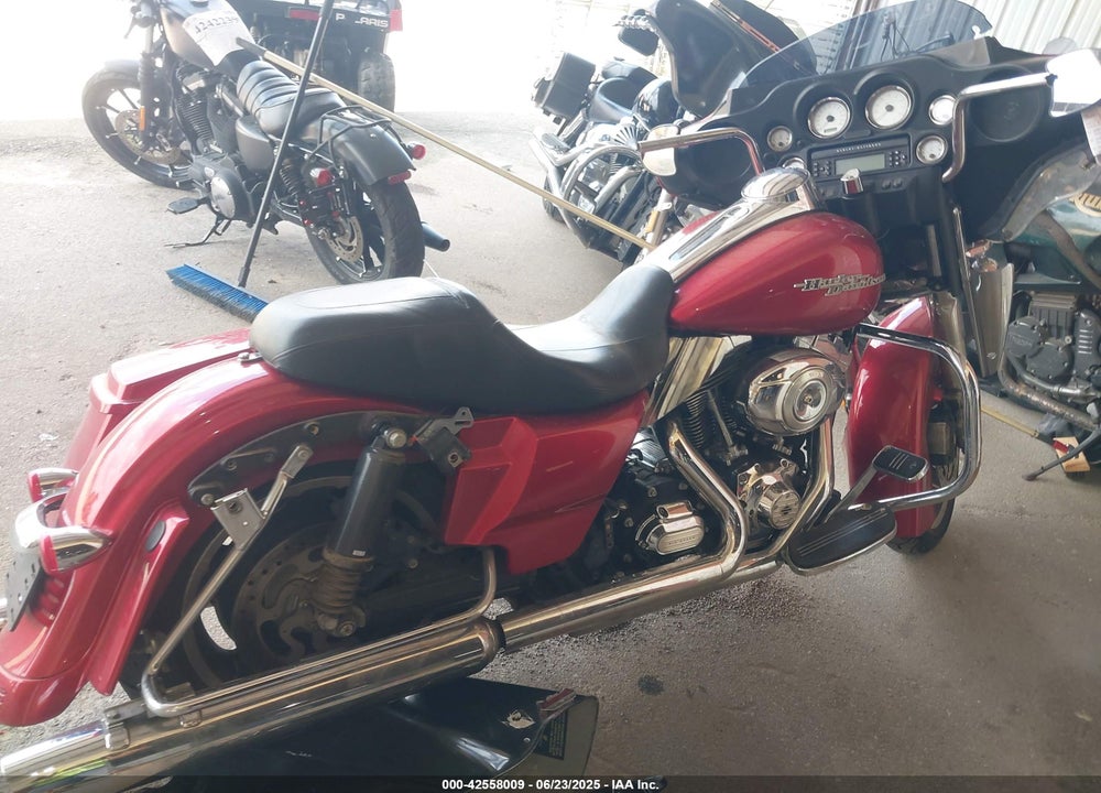 2013 HARLEY-DAVIDSON FLHX STREET GLIDE VIN: 1HD1KBM16DB627601