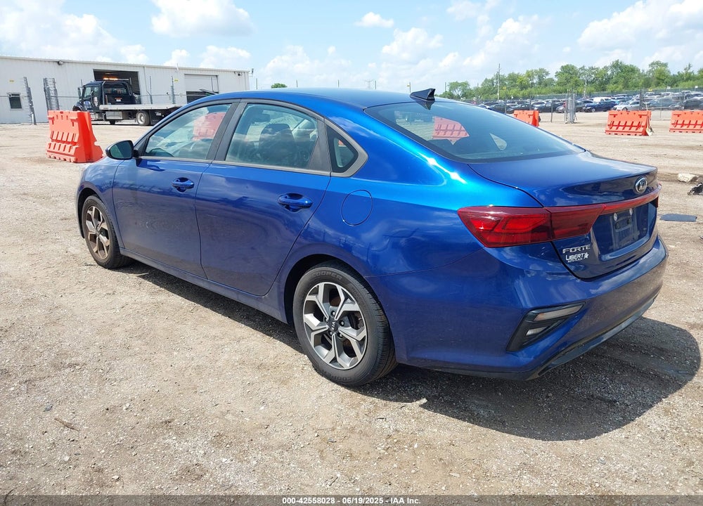 2019 KIA FORTE LXS VIN: 3KPF24AD3KE114646