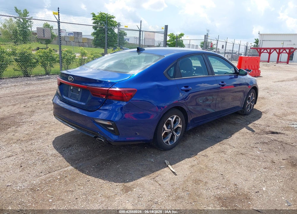 2019 KIA FORTE LXS VIN: 3KPF24AD3KE114646