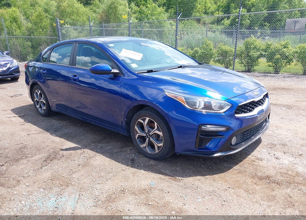 2019 KIA FORTE LXS VIN: 3KPF24AD3KE114646