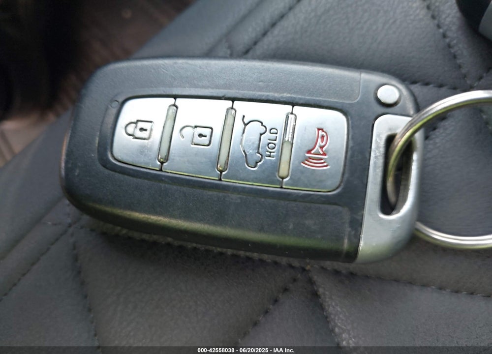 2011 KIA SORENTO EX V6 VIN: 5XYKUDA24BG080632