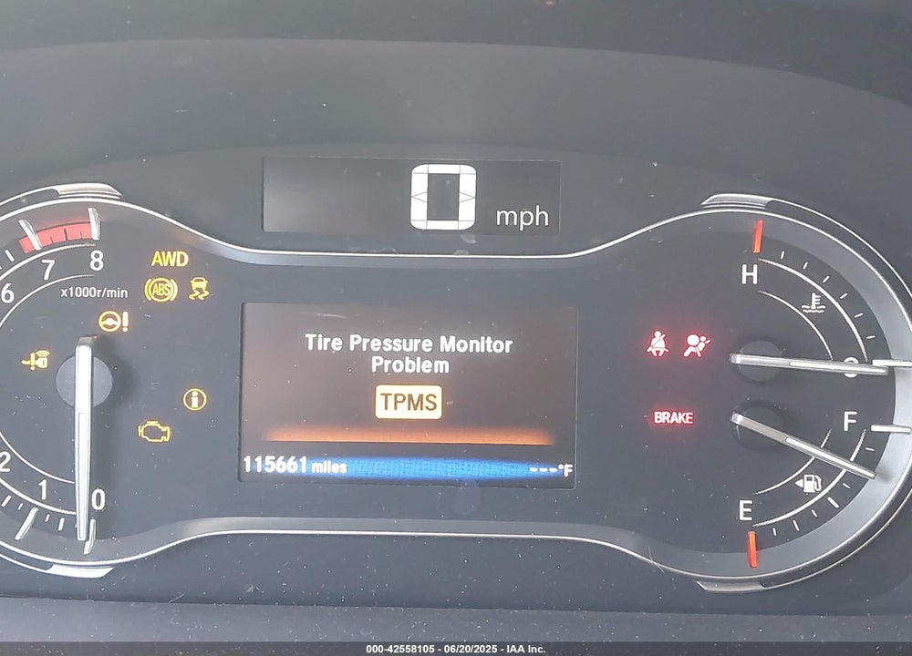 2018 HONDA PILOT VIN: 5FNYF6H52JB062393