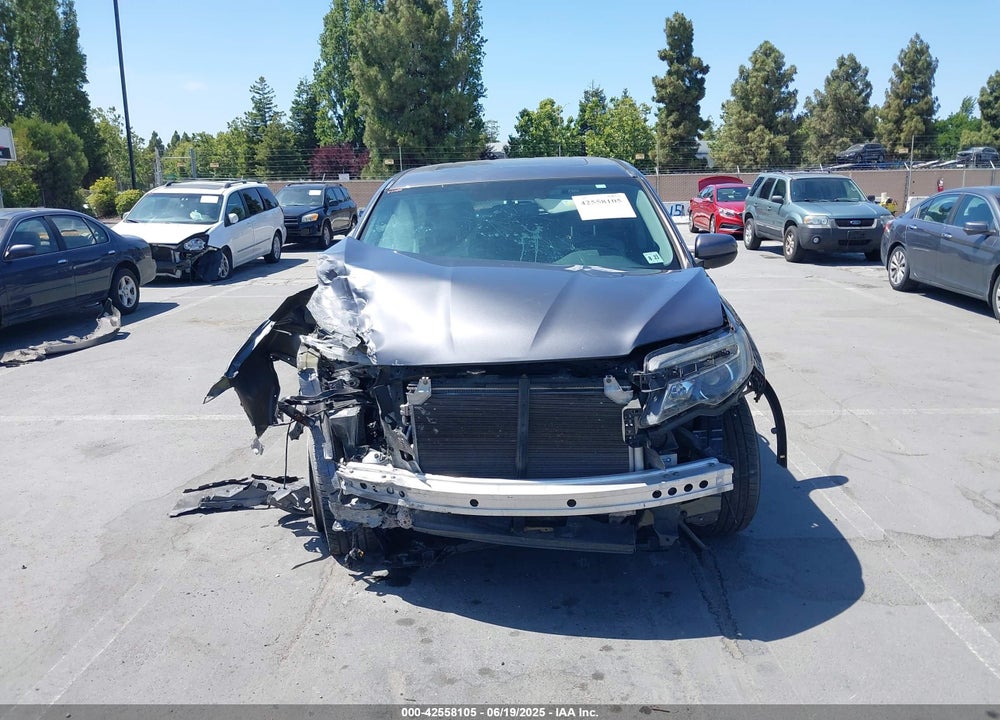 2018 HONDA PILOT VIN: 5FNYF6H52JB062393