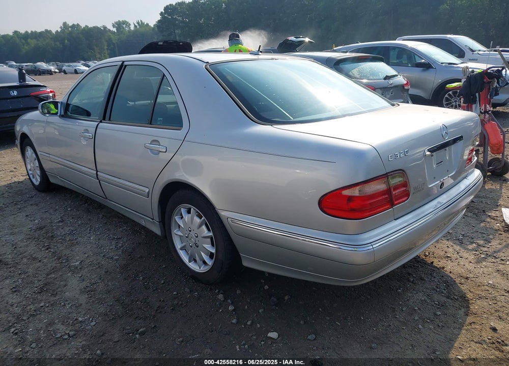 2001 MERCEDES-BENZ E 320 VIN: WDBJF65JX1B206079