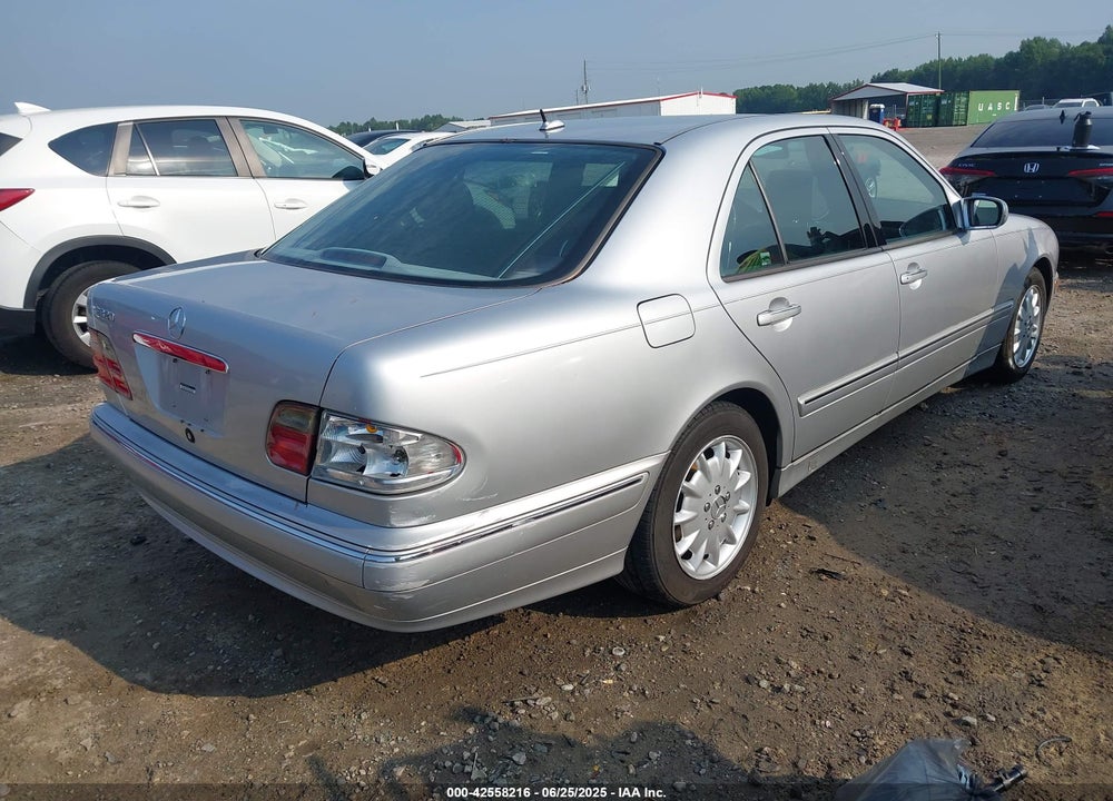 2001 MERCEDES-BENZ E 320 VIN: WDBJF65JX1B206079