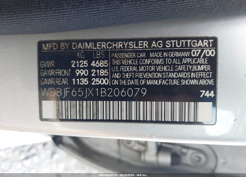 2001 MERCEDES-BENZ E 320 VIN: WDBJF65JX1B206079