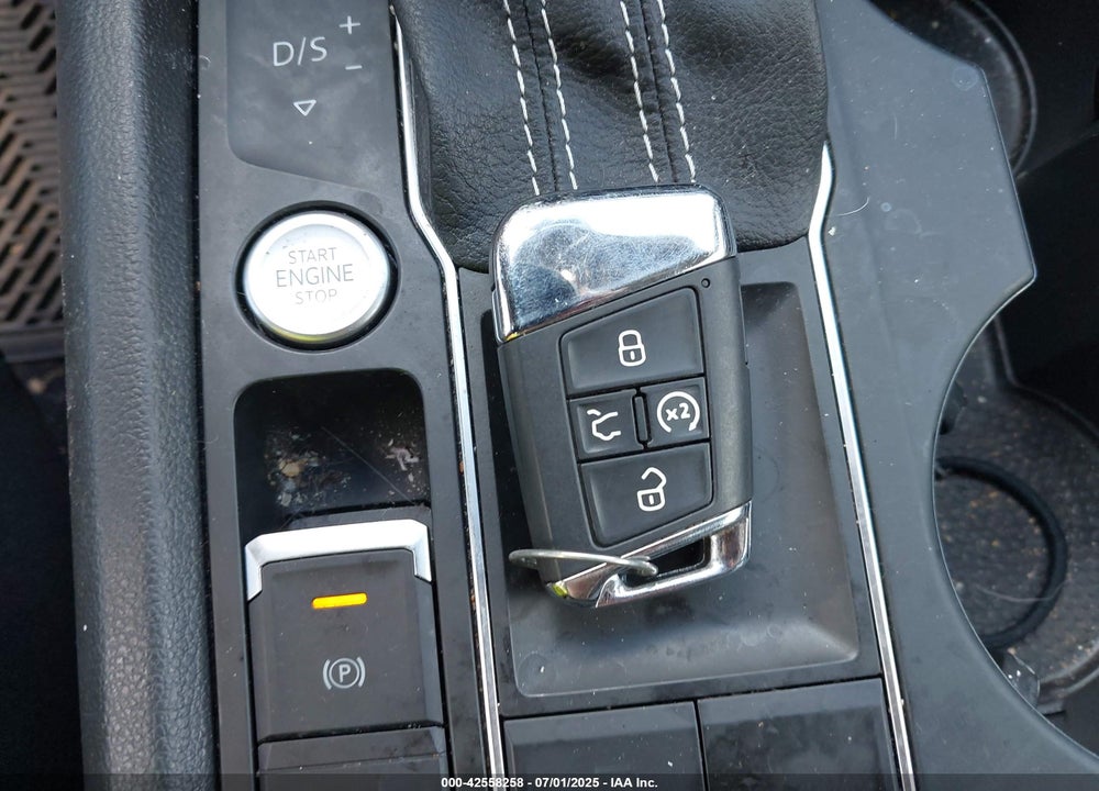 2021 VOLKSWAGEN ATLAS 3.6L V6 SE W/TECHNOLOGY VIN: 1V2WR2CA4MC596300
