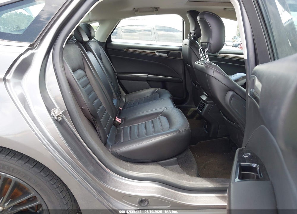 2013 FORD FUSION VIN: 3FA6P0HR3DR368175