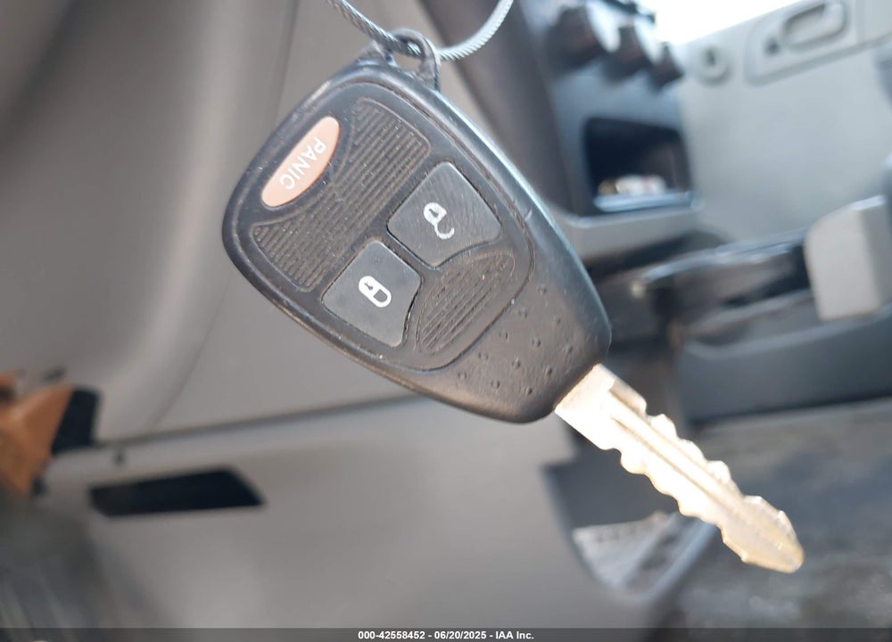 2005 DODGE GRAND CARAVAN SE VIN: 1D4GP24R95B163825