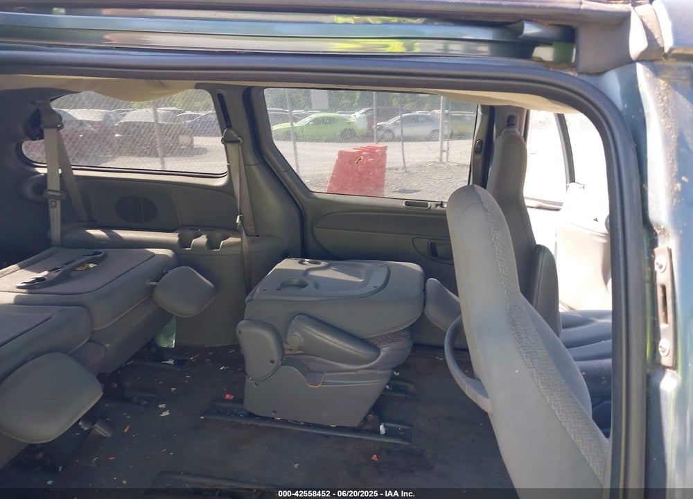 2005 DODGE GRAND CARAVAN SE VIN: 1D4GP24R95B163825