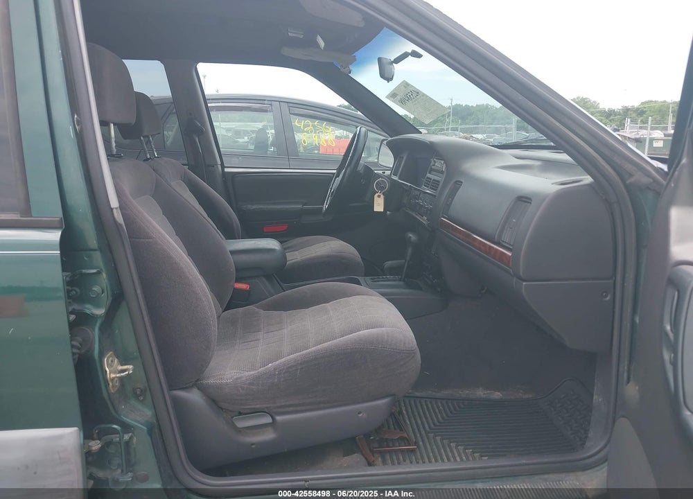 1998 JEEP GRAND CHEROKEE LAREDO VIN: 1J4GZ58S7WC284106