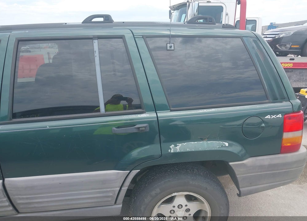 1998 JEEP GRAND CHEROKEE LAREDO VIN: 1J4GZ58S7WC284106